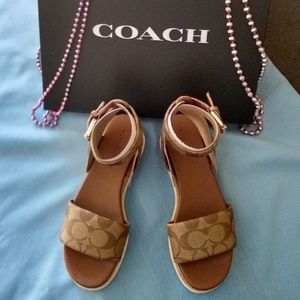NWB Coach Talulah Sig Sandals